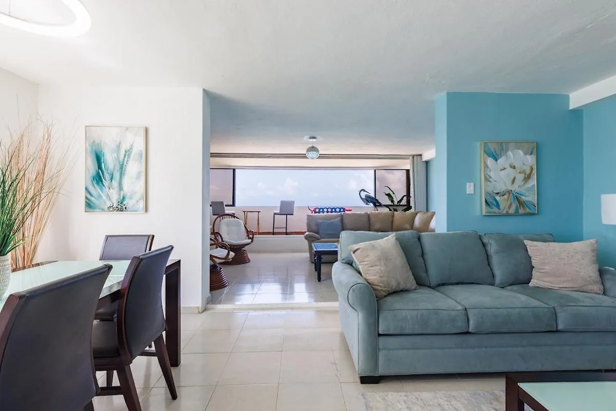 Апартаменты Skyview Sanctuary 4Br With Exclusive Beach Entry Сан-Хуан